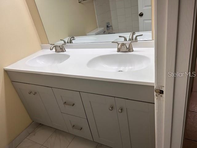 40 E COUNTRY COVE WAY, Kissimmee, FL 34743