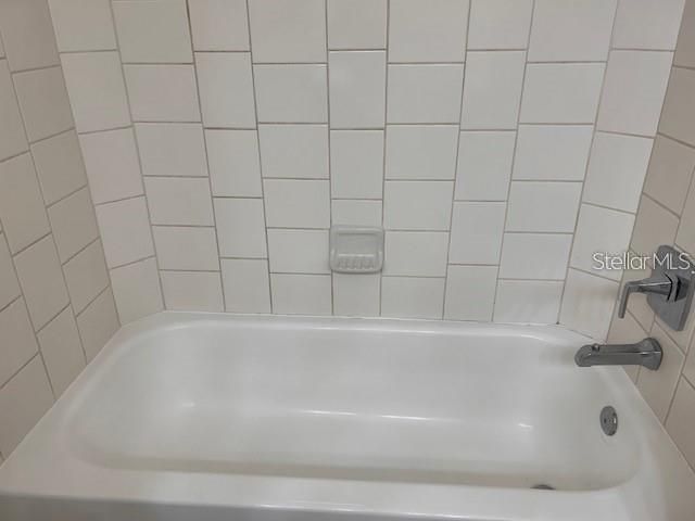 40 E COUNTRY COVE WAY, Kissimmee, FL 34743