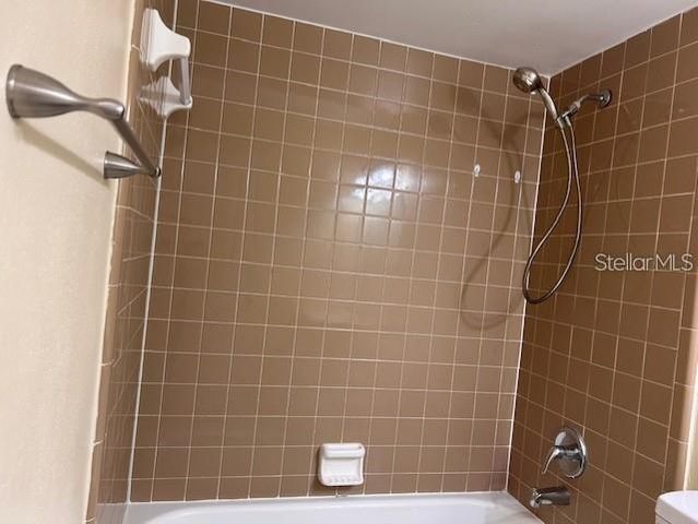 40 E COUNTRY COVE WAY, Kissimmee, FL 34743