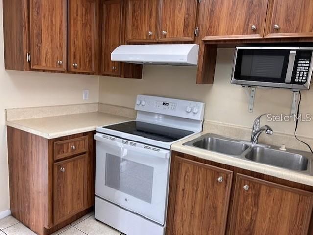 40 E COUNTRY COVE WAY, Kissimmee, FL 34743