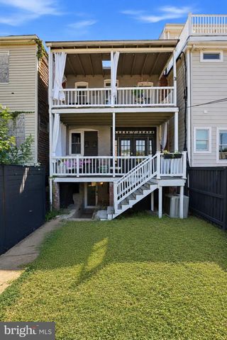 939 15TH ST SE, Washington, DC 20003