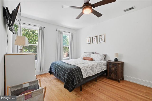 939 15TH ST SE, Washington, DC 20003