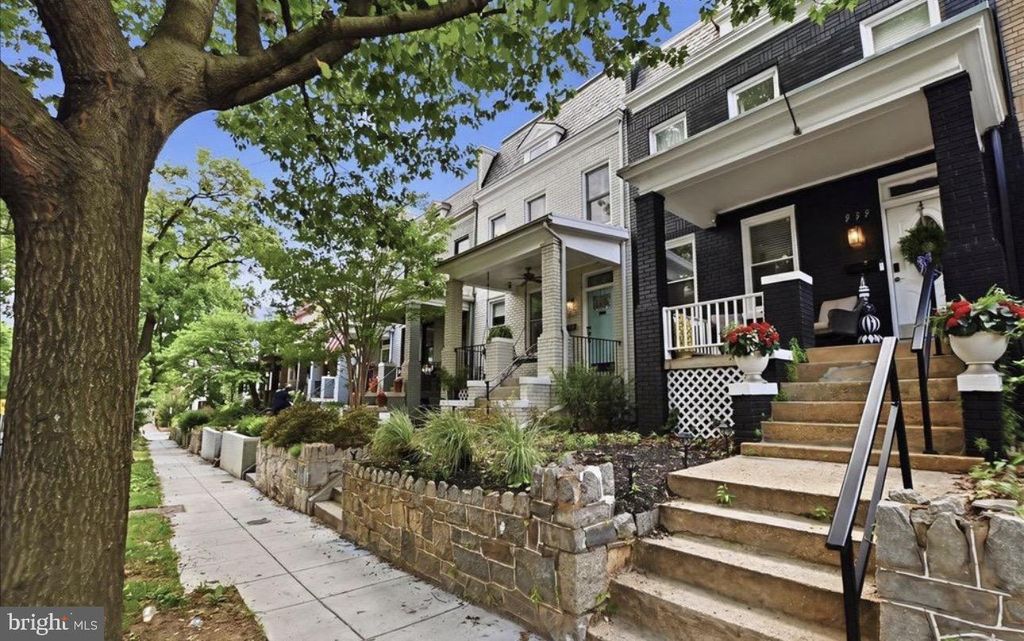 939 15TH ST SE, Washington, DC 20003