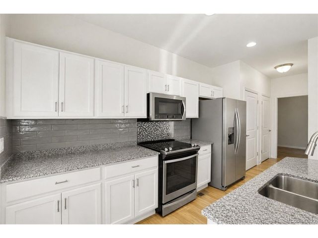 2008 S Flanders Way D, Aurora, CO 80013