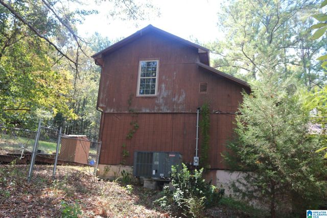 7030 LOU GEORGE LOOP, Bessemer, AL 35022