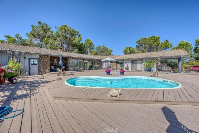 460 Lake Vista Drive, Lakeport, CA 95453