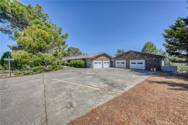 460 Lake Vista Drive, Lakeport, CA 95453