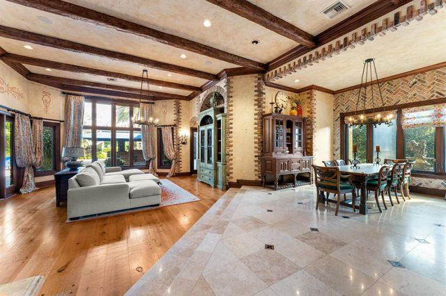 2927 Rhone Drive, Palm Beach Gardens, FL 33410