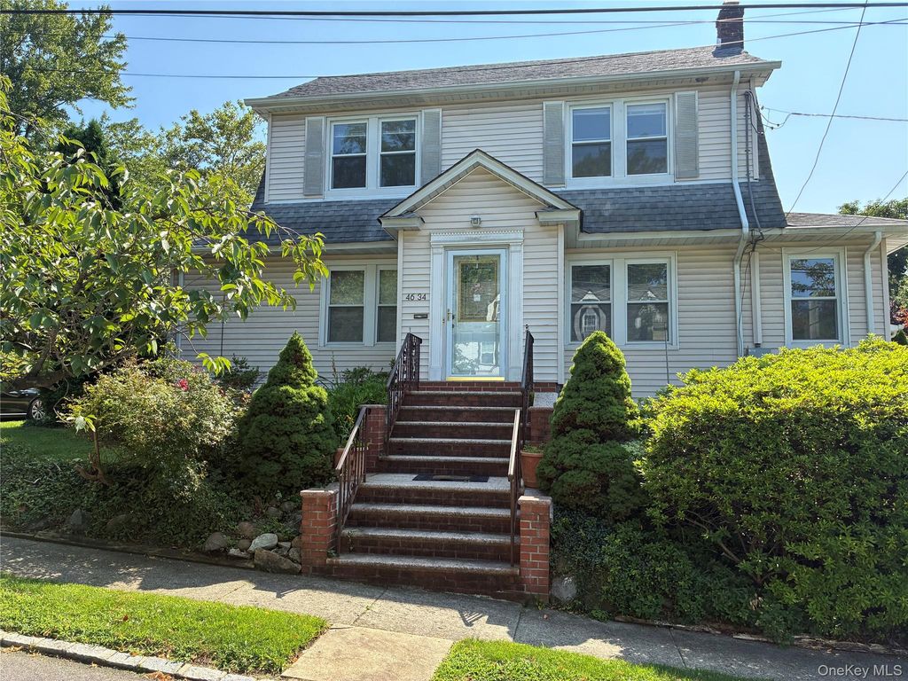 4634 Iris Lane, Great Neck, NY 11020