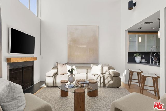 1319 Harvard Street 5, Santa Monica, CA 90404