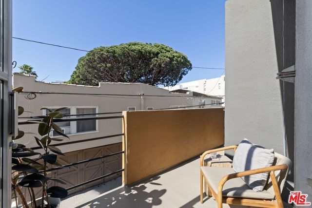 1319 Harvard Street 5, Santa Monica, CA 90404