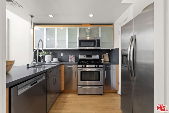 1319 Harvard Street 5, Santa Monica, CA 90404