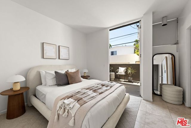 1319 Harvard Street 5, Santa Monica, CA 90404