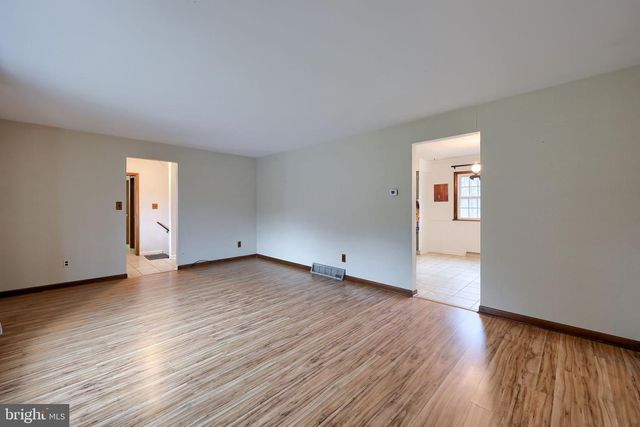 2833 VIREO RD, York, PA 17403