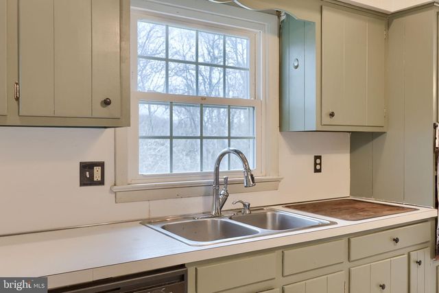 2833 VIREO RD, York, PA 17403