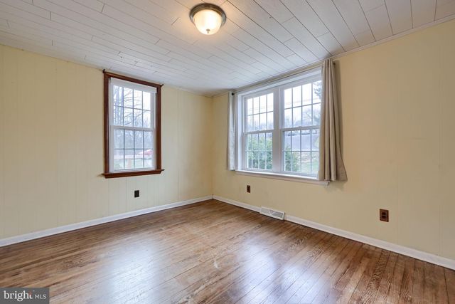 2833 VIREO RD, York, PA 17403