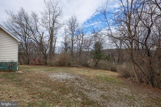 2833 VIREO RD, York, PA 17403