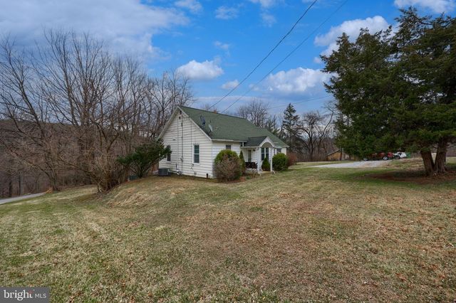 2833 VIREO RD, York, PA 17403