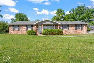 9967 N County Road 800 W, Daleville, IN 47334