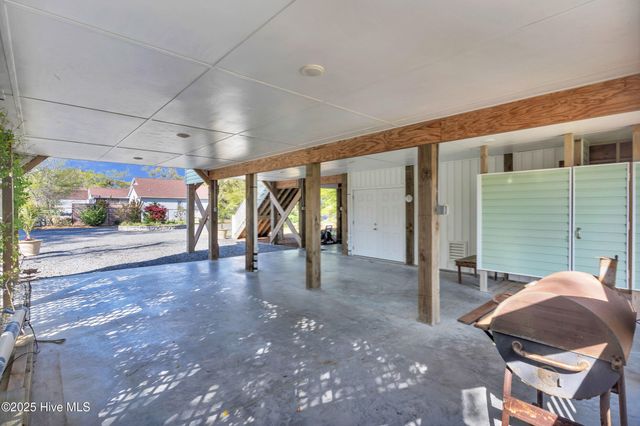 107 SW 25th Street, Oak Island, NC 28465