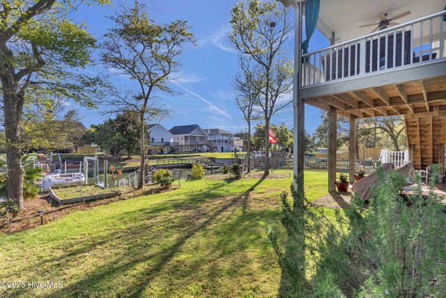 107 SW 25th Street, Oak Island, NC 28465
