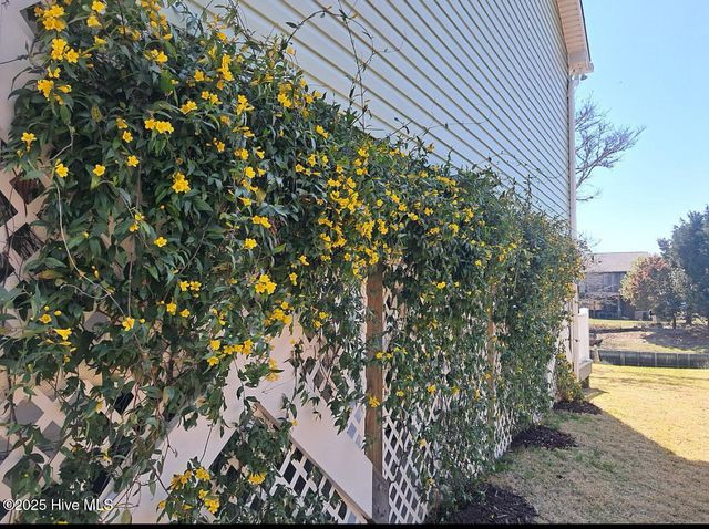 107 SW 25th Street, Oak Island, NC 28465