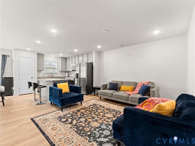 2112 Grand Reserve Way, Richmond, VA 23223
