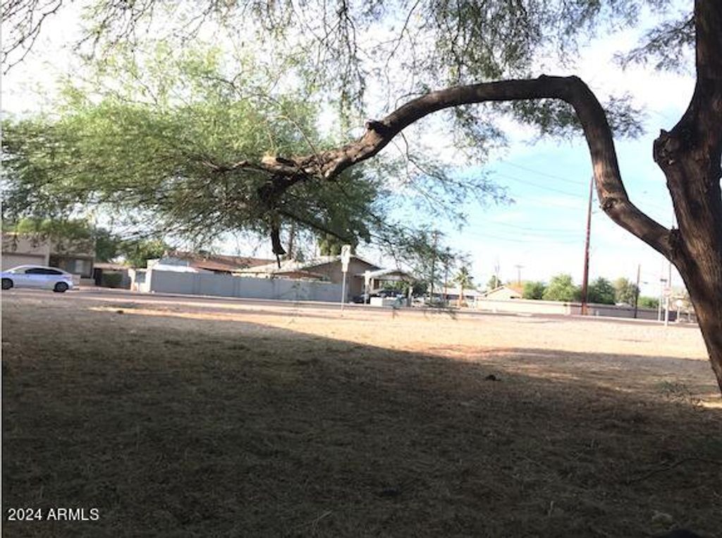 514 E BOSTON Circle 3, Chandler, AZ 85225 — photo 2