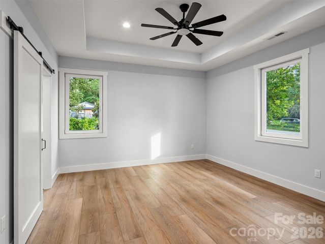 902 Narva Road, Hendersonville, NC 28792