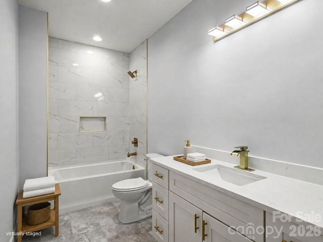 902 Narva Road, Hendersonville, NC 28792