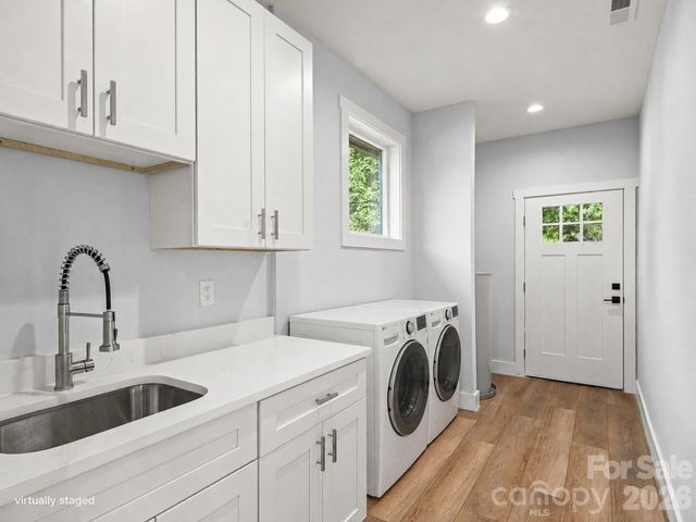 902 Narva Road, Hendersonville, NC 28792
