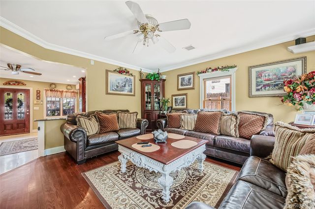 4 Teamster Lane, Levittown, NY 11756