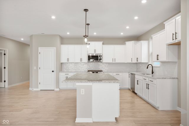 14239 Coyote Ridge Drive, Noblesville, IN 46060