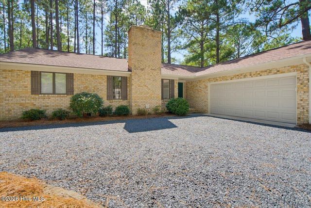 55 Salem Drive, Pinehurst, NC 28374