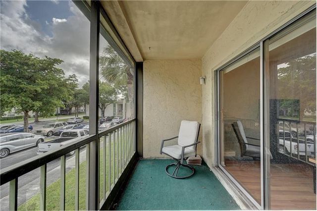 4150 NW 90th Avenue 202, Coral Springs, FL 33065