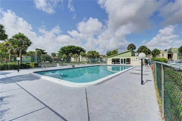 4150 NW 90th Avenue 202, Coral Springs, FL 33065