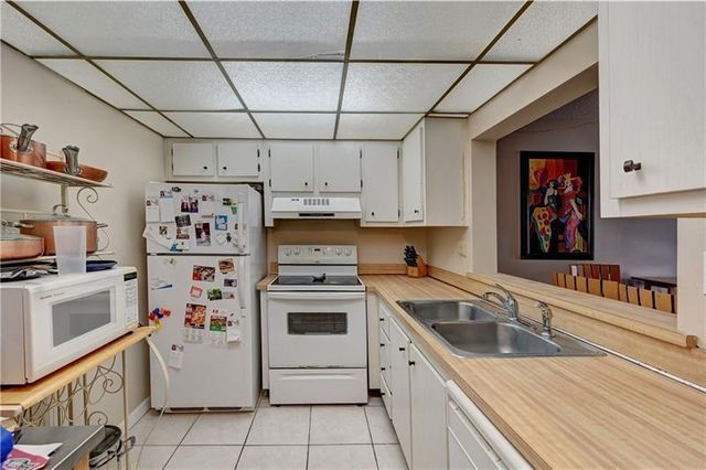 4150 NW 90th Avenue 202, Coral Springs, FL 33065