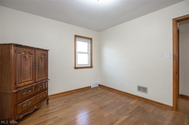 6602 Brownfield Drive, Parma, OH 44129
