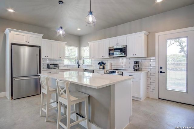 30652 Oakview Rd Apt 5, Bulverde, TX 78163