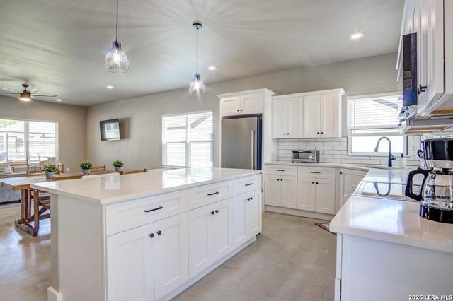 30652 Oakview Rd Apt 5, Bulverde, TX 78163
