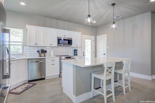 30652 Oakview Rd Apt 5, Bulverde, TX 78163