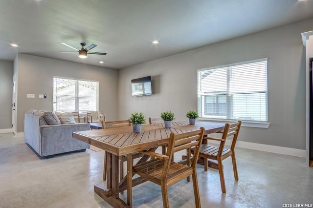 30652 Oakview Rd Apt 5, Bulverde, TX 78163