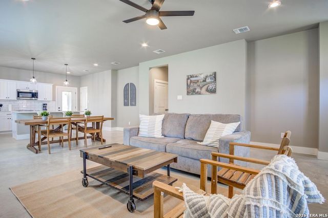 30652 Oakview Rd Apt 5, Bulverde, TX 78163