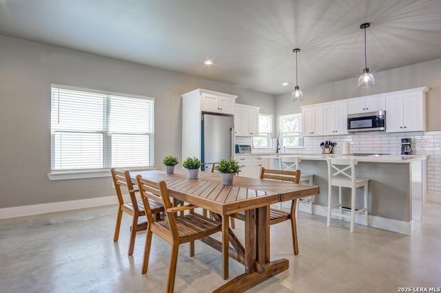 30652 Oakview Rd Apt 5, Bulverde, TX 78163