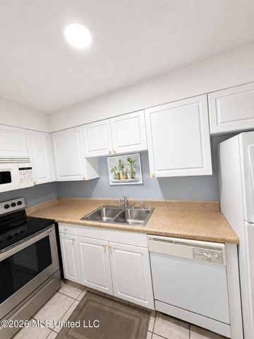 245 Mc Donnell Avenue, 202a, Biloxi, MS 39531