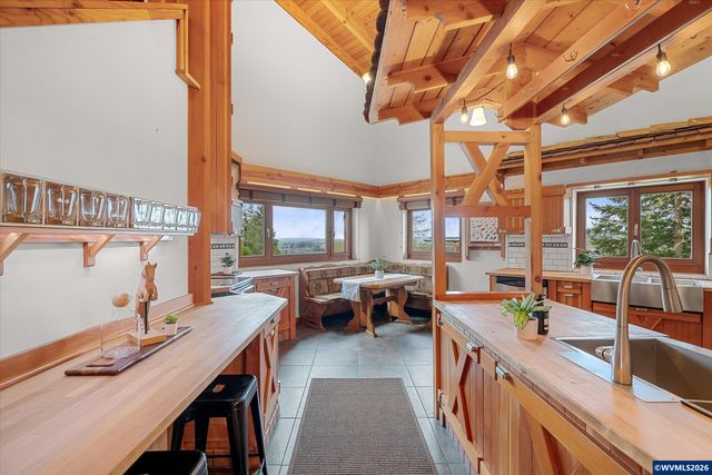 2550 Stiles Rd, Dallas, OR 97338