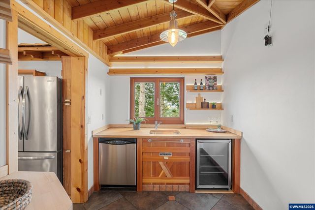 2550 Stiles Rd, Dallas, OR 97338