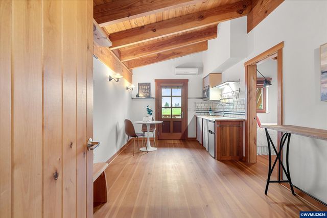 2550 Stiles Rd, Dallas, OR 97338