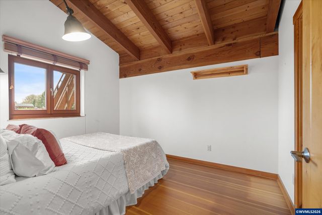 2550 Stiles Rd, Dallas, OR 97338