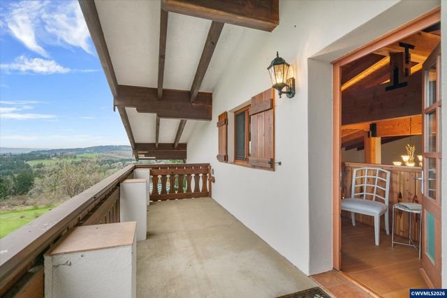 2550 Stiles Rd, Dallas, OR 97338